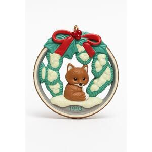 Hallmark Keepsake Ornament Snowy Hideaway Fox 1993 Vintage w Box